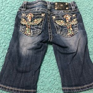 Girls Miss Me shorts!